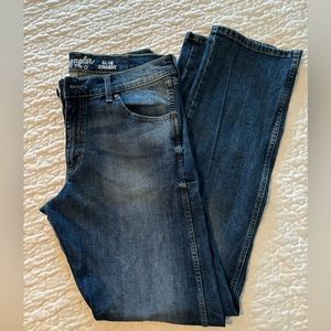 Wrangler Retro Slim Straight Jeans